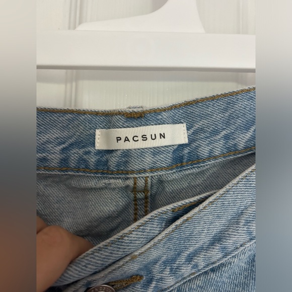 Pacsun Asymmetrical Waistband Vintage Cut Off Denim Shorts Size 29 - Picture 4 of 5